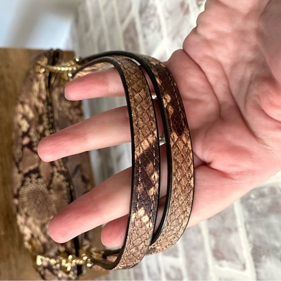 Michael Kors • Python Embosed Jet Set Chain Large Tote • Beige Brown Snakeskin - Picture 11 of 16